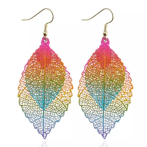 Jewelry - Multi color leaf earrings
